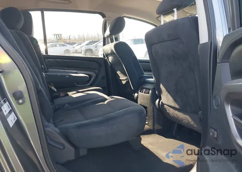 2015 Nissan Armada Platinum/Sl/Sv z USA, uszkodzony, nr VIN 5N1AA0NC5FN611461